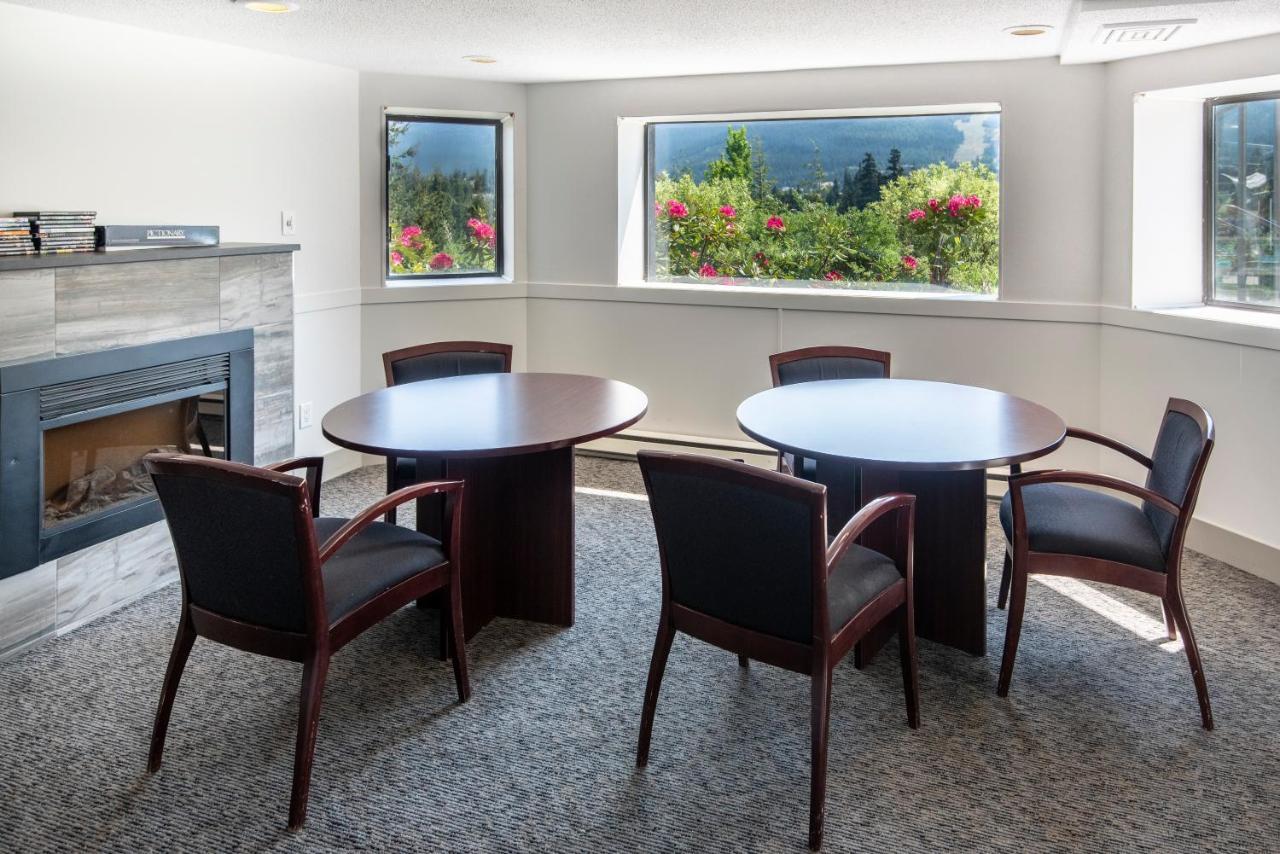 The Ironwood On Blueberry Hill Apartman Whistler Kültér fotó