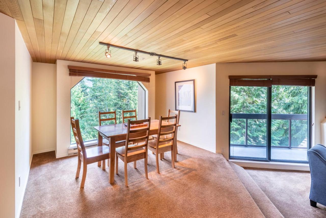 The Ironwood On Blueberry Hill Apartman Whistler Kültér fotó