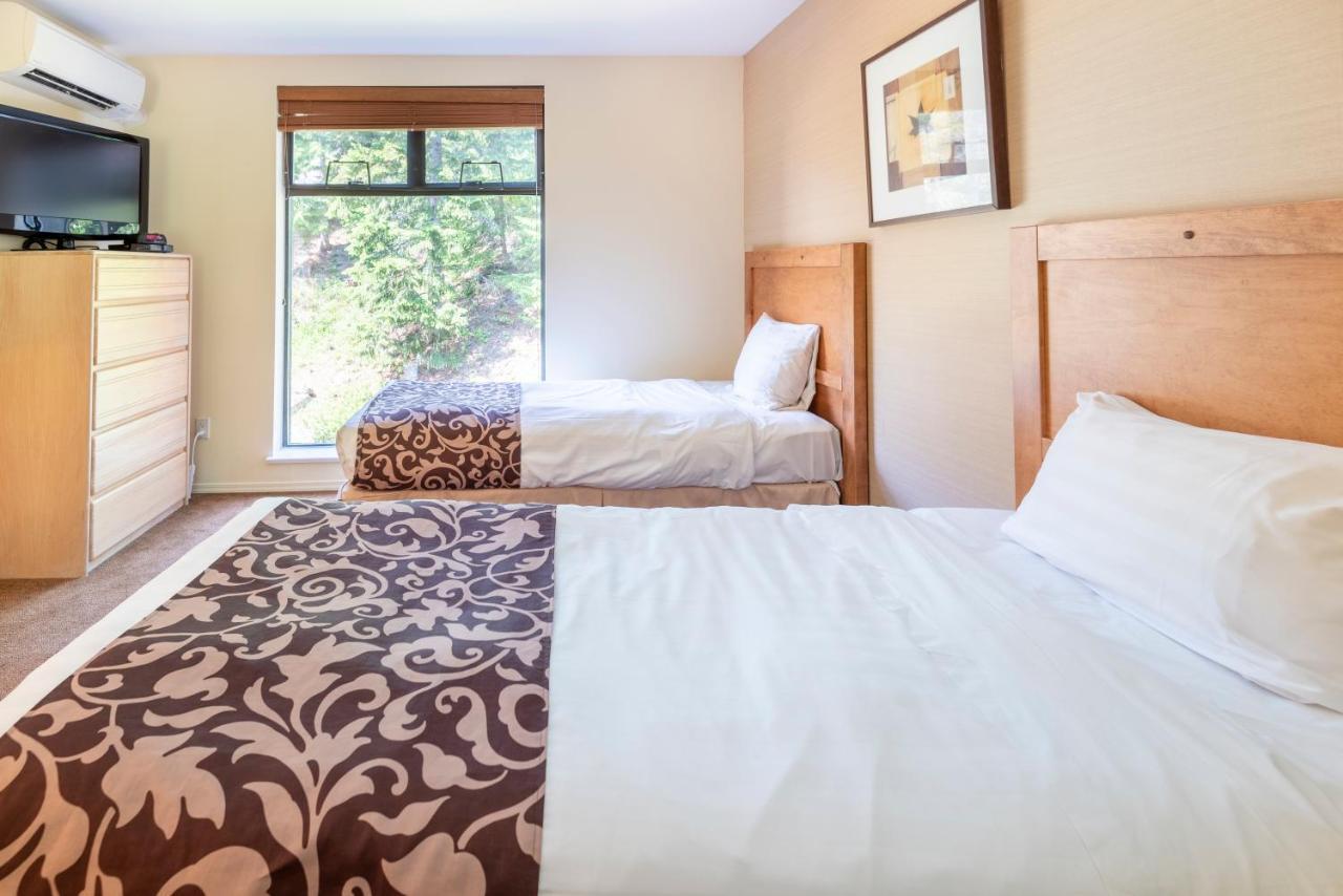 The Ironwood On Blueberry Hill Apartman Whistler Kültér fotó