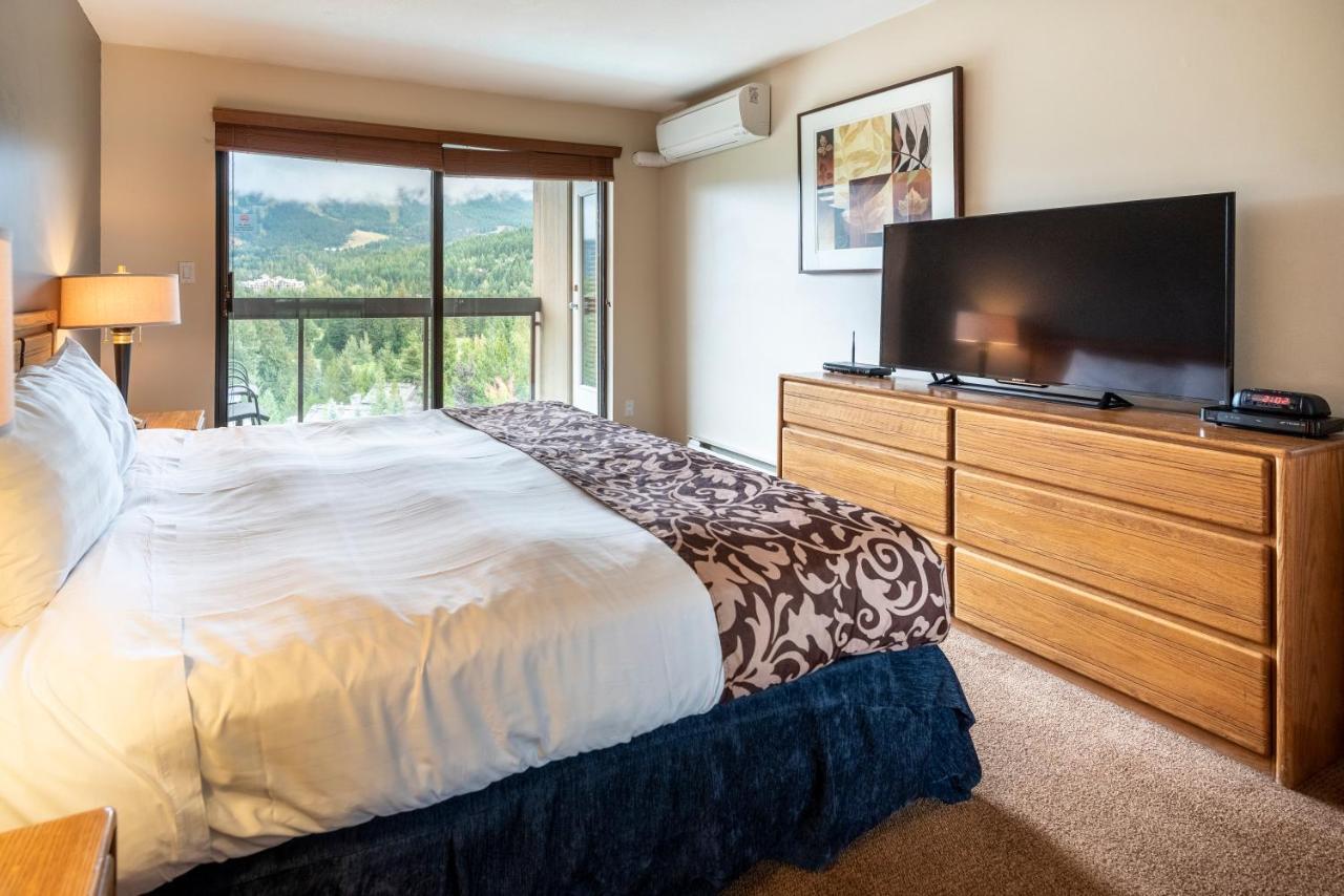 The Ironwood On Blueberry Hill Apartman Whistler Kültér fotó